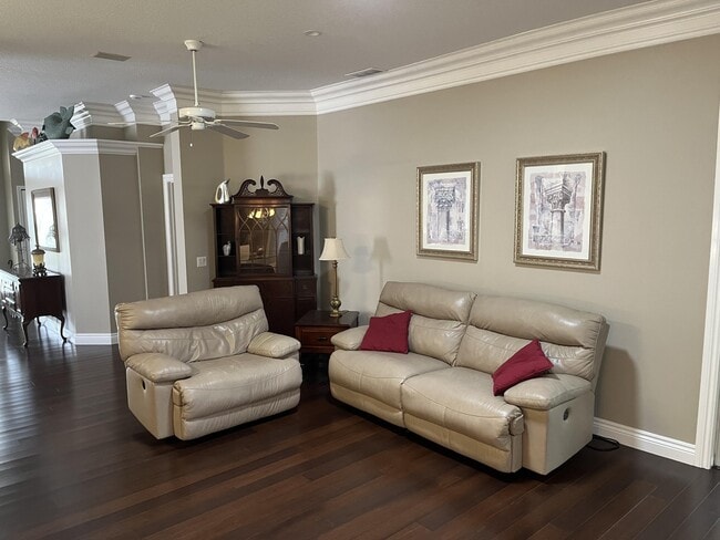 Building Photo - 628 Venetto Ct