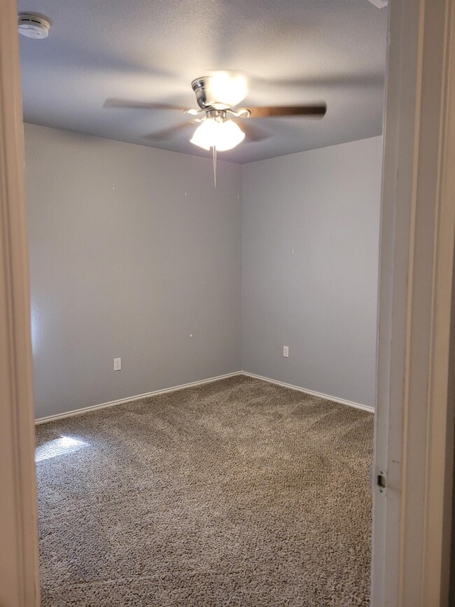 Photo - 208 Alpine Dr House