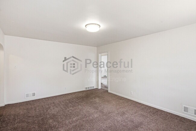 Foto del edificio - 3558 S 700 E