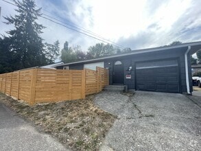 Building Photo - 3544 Portland Ave E