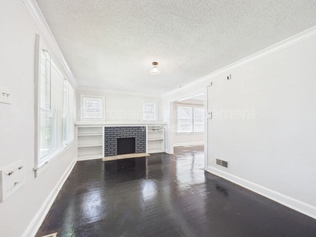 Building Photo - 4140 College Ave