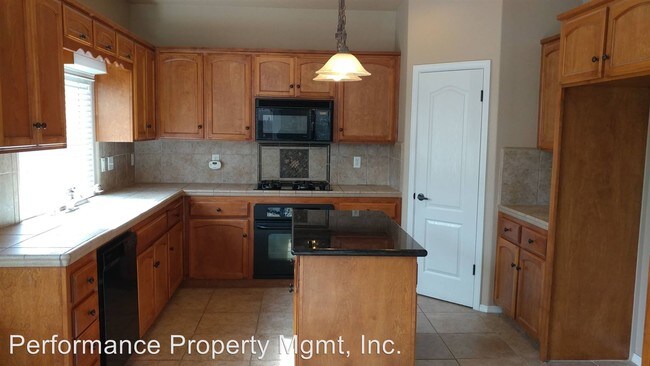 Foto del edificio - 3 br, 2.5 bath House - 2944 Norwich Ave.