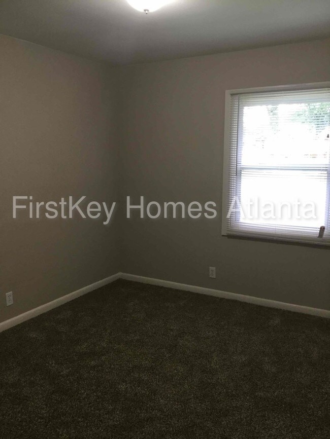 Foto del edificio - 1084 Shieldcrest Way