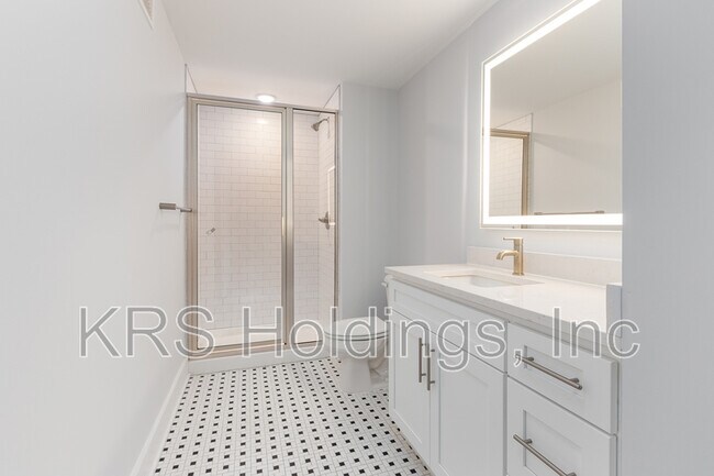 Foto del edificio - 306 N Road St