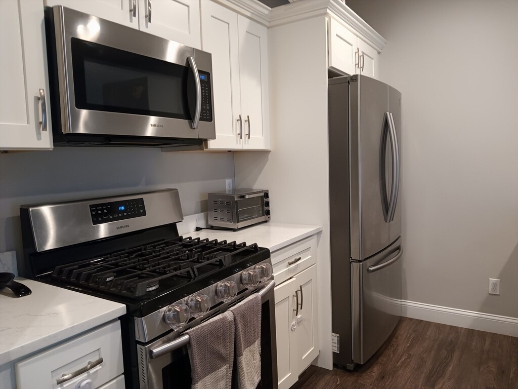 181 S Franklin St Unit 105, Holbrook, MA 02343 Condo for Rent in