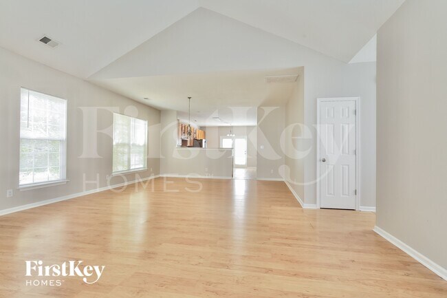 Building Photo - 5611 David Christian Pl