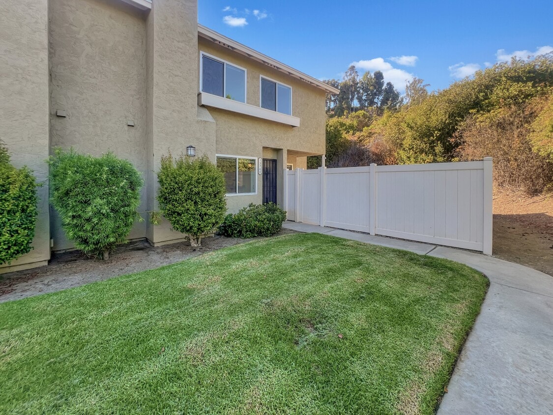 Primary Photo - 13760 Comuna Dr