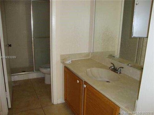Building Photo - 9701 Westview Dr