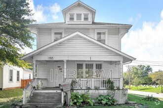 Building Photo - 103 W Walnut St