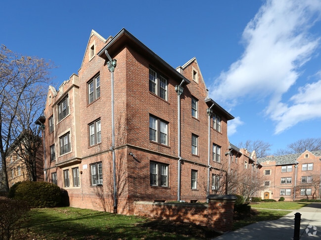 Building Photo - Mayfair Apartments