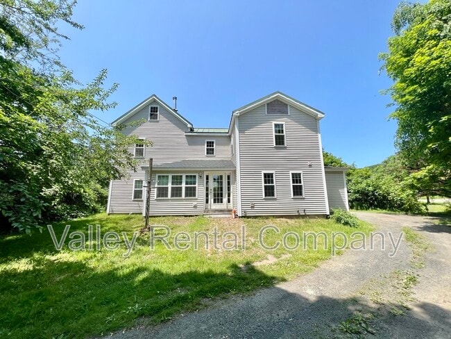 Building Photo - 122 Old Amherst Rd
