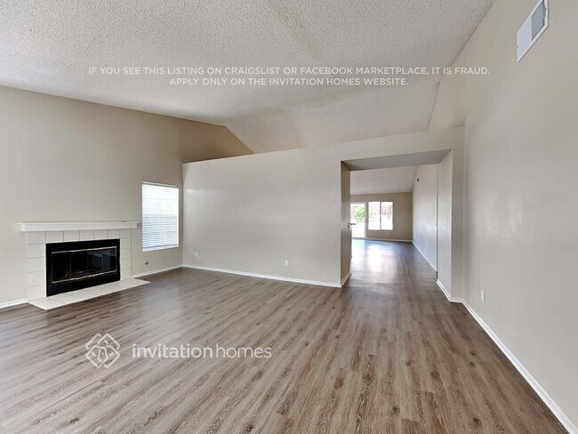 Foto del edificio - 25530 Black Walnut St