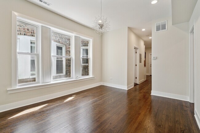 Building Photo - 6826 S Prairie Ave