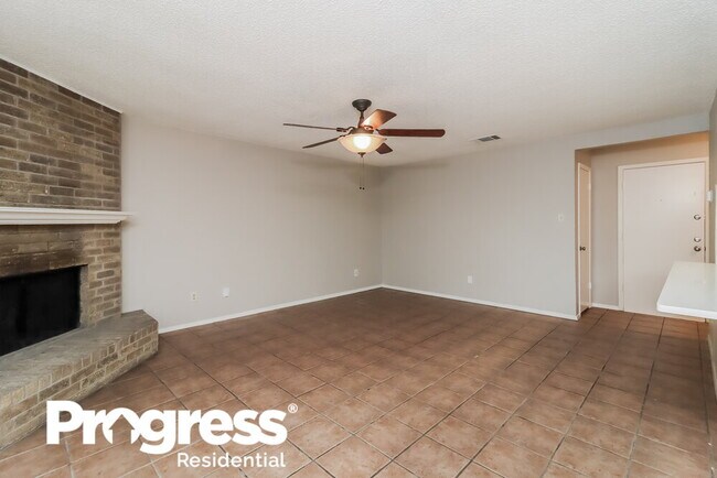 Building Photo - 6200 Kary Lynn Dr S