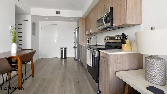 Foto del edificio - 1025 E 25th St