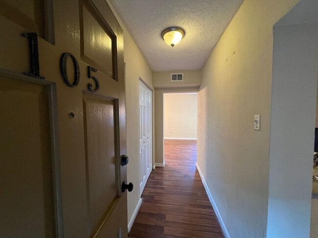 Building Photo - PRE-LEASING FOR AUGUST 9 2026!