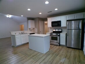 Building Photo - 35 Windswept Oaks Pl