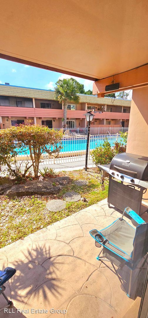 Foto del edificio - 2 br, 2 bath House - 2511 Country Club Dr.