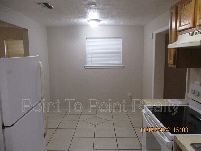 Foto del edificio - 3128 Dandridge Dr