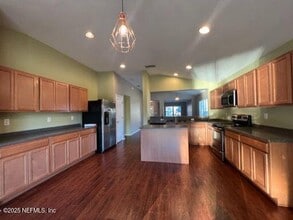 Building Photo - 395 Candlebark Dr