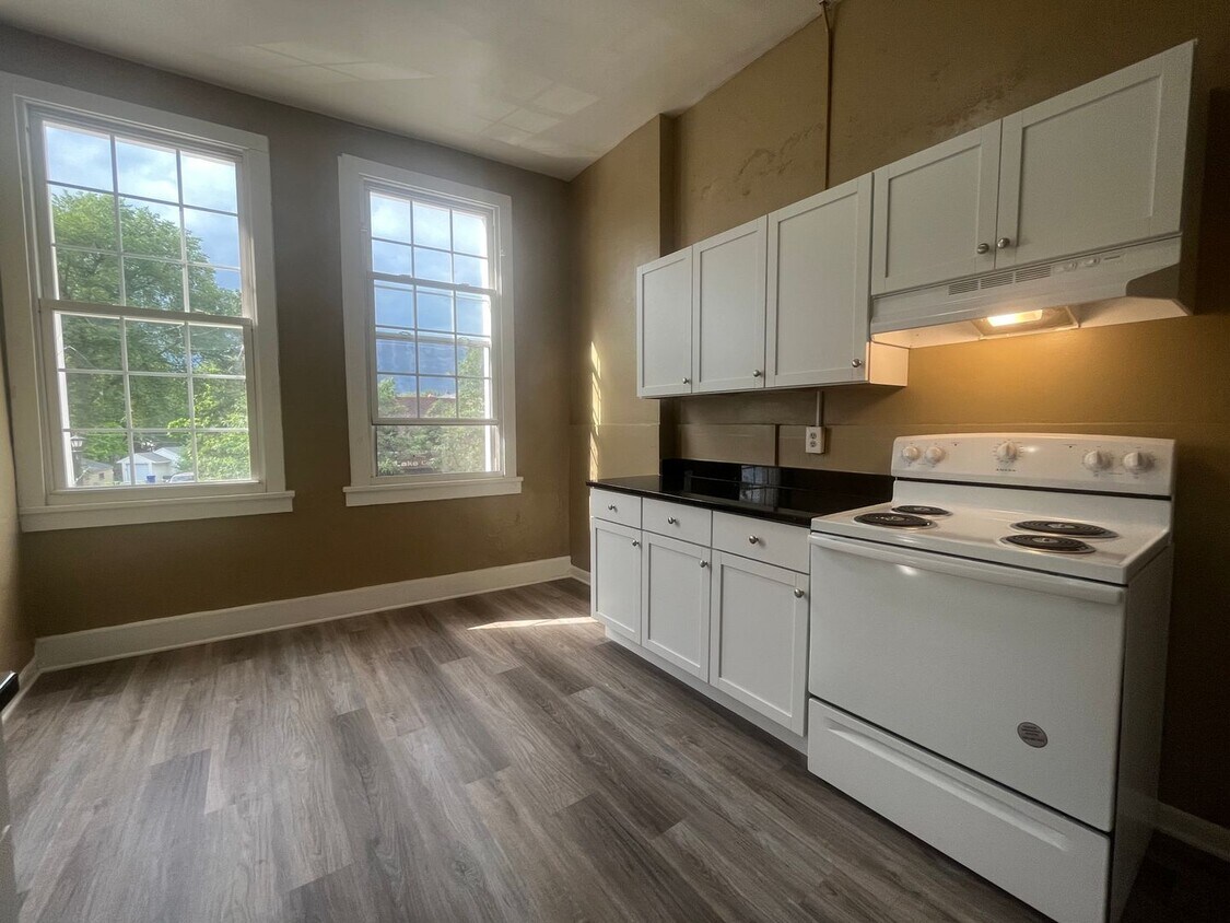 Foto principal - 776 E 7th St