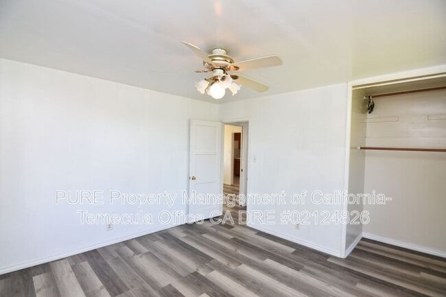 Foto del edificio - 6742 Zane Ct