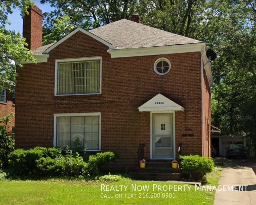 Primary Photo - 13838 Cedar Rd