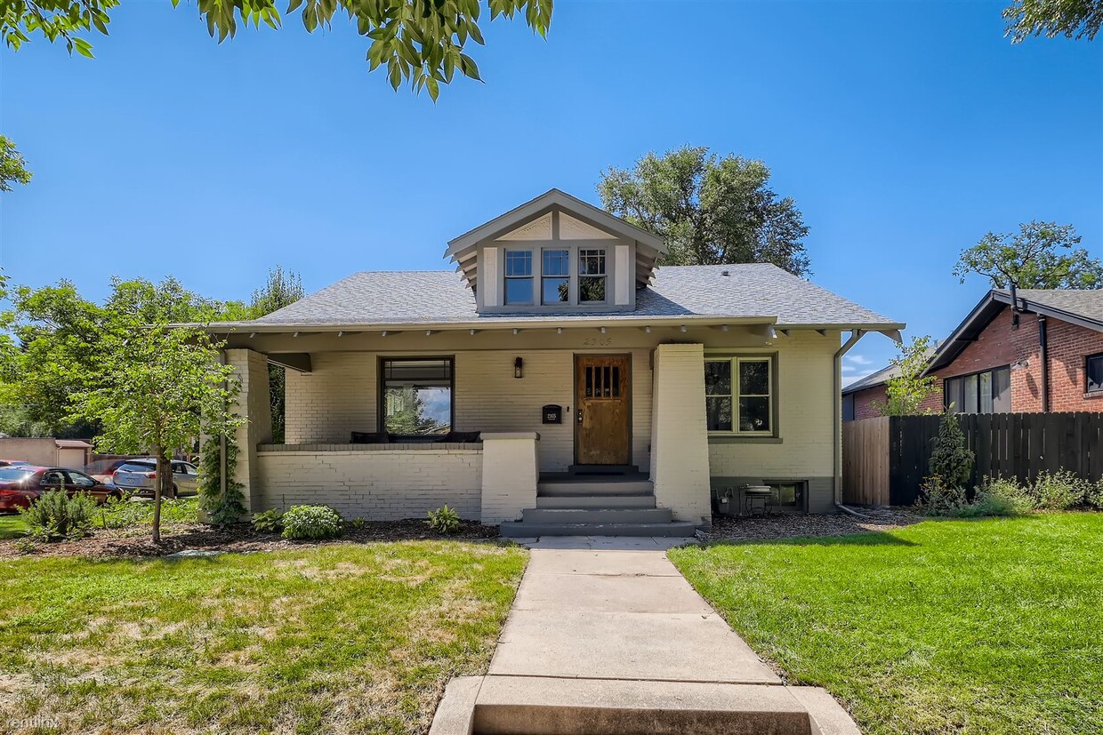 Primary Photo - 4 br, 3 bath House - 2305 Hudson Street