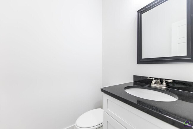 Foto del edificio - 100 Leisure Pointe Rd