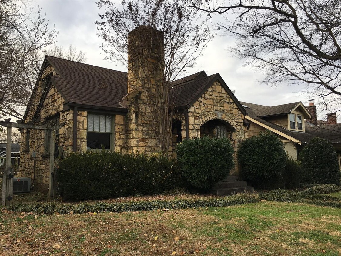 Adorable apt for rent in charming home! - Adorable apt for rent in charming home!