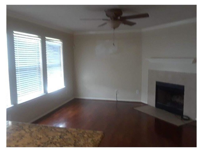 Foto del edificio - 15019 Kingsbridge Way