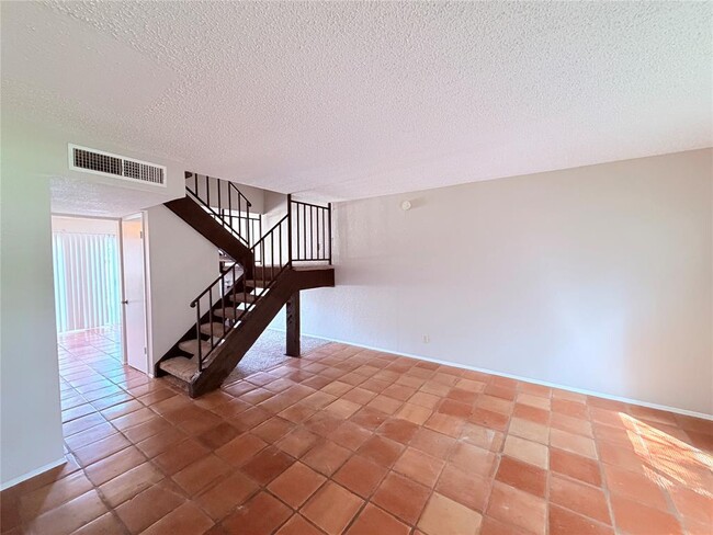 Building Photo - 9611 Blue Creek Ln