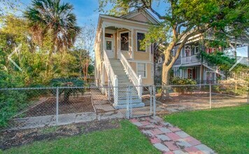 Building Photo - 2814 Avenue O 1/2