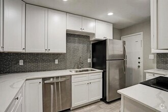 Building Photo - 12633 Memorial Dr
