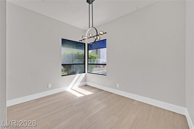 Foto del edificio - 2625 Red Rock St