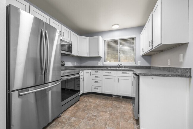 Building Photo - 768 N 1060 W