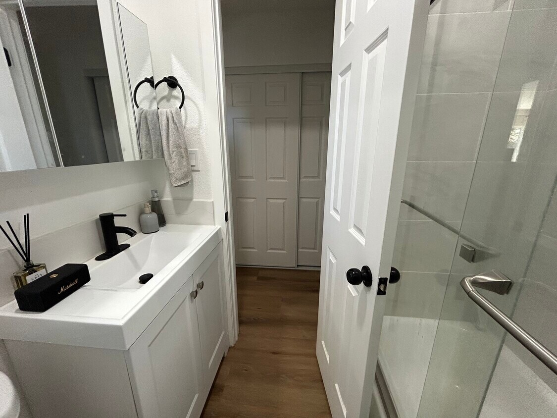 Photo - 21413 Water St (Carson, CA)