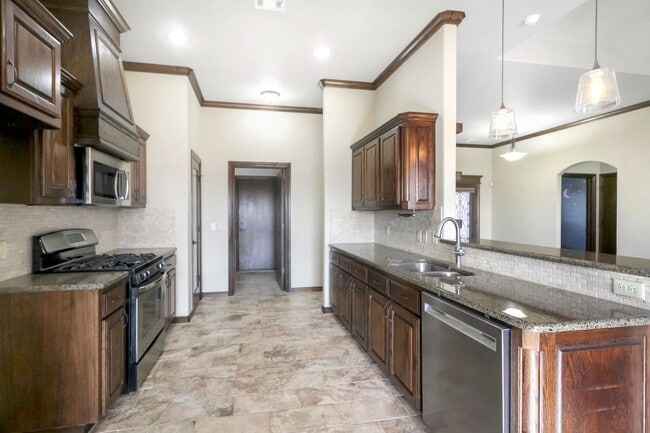 Photo - Beautiful 3 bed+office, 2 bath, 2 car Home located in The Grove