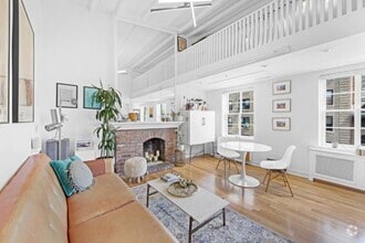Building Photo - 362 W 20th St