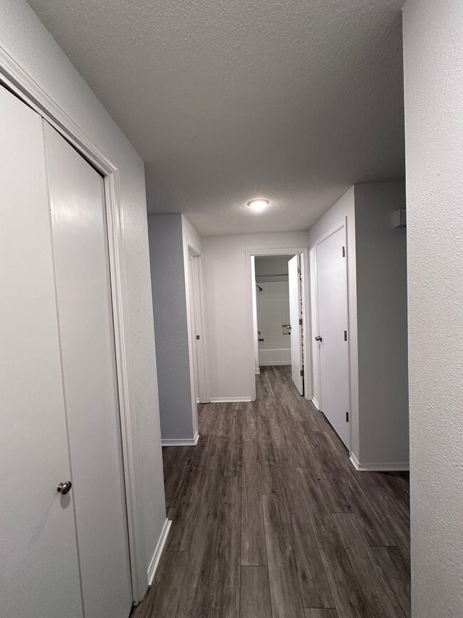 Building Photo - Cozy 2 bdrm 2 bath Condo in Vancouver, WA
