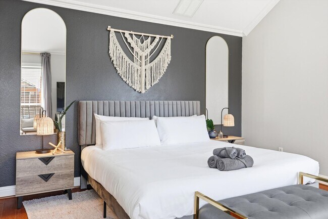 Foto del edificio - 2720 Wild Grove Ln