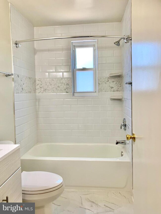 Foto del edificio - 100 Leadbeater St