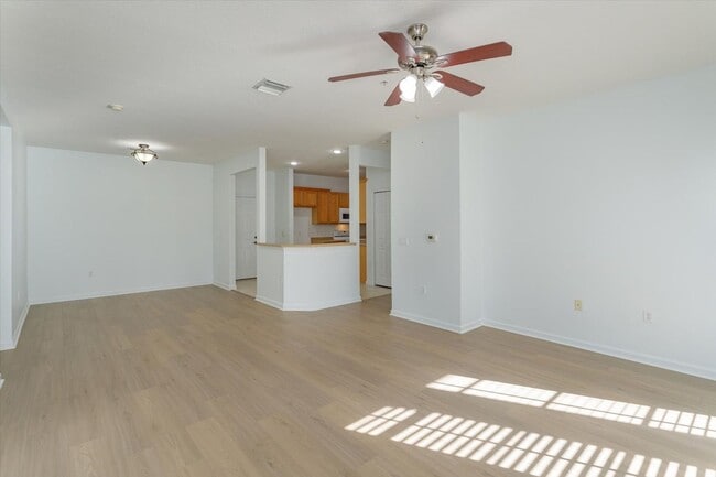 Building Photo - Baldwin Park 2/2 Condo, *Ground Floor* Attached Garage with Enders Park Views! Available June 2026