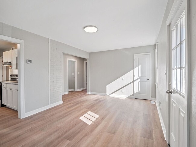 Foto del edificio - 2 Bedroom, 1 Bathroom newly renovated home for rent off Williamson Rd!