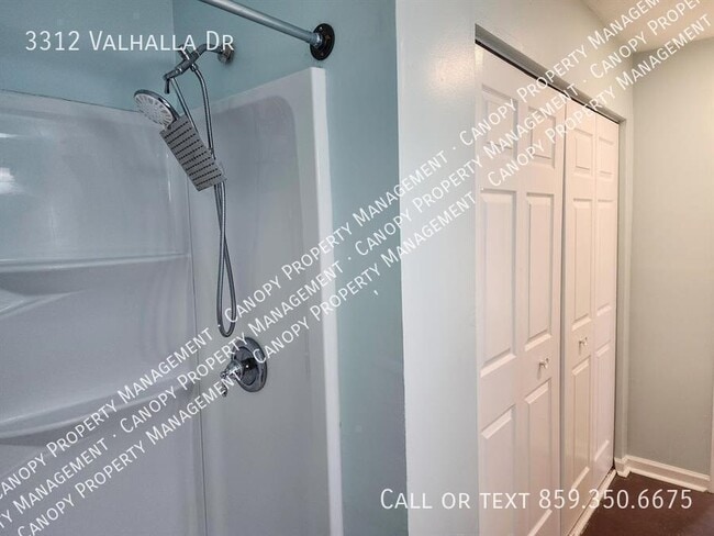 Foto del edificio - 3312 Valhalla Dr