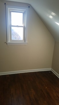 Building Photo - 834 N Leroy St