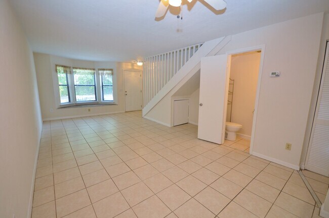 Foto del edificio - 4037 SW 21st Road at Mill Run