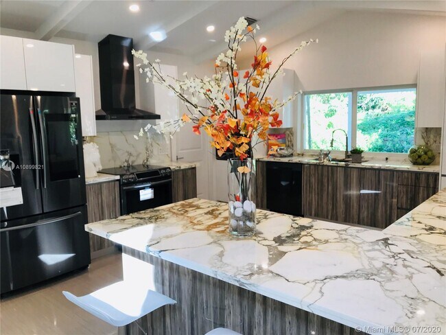 Foto del edificio - 6445 SW 135th Dr