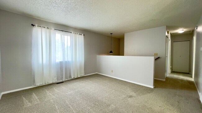 Foto del edificio - Exceptional Family Home in Fountain, CO - ...