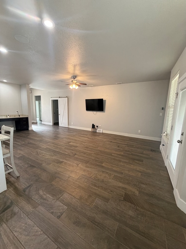 Building Photo - 2408 Birkdale Ln